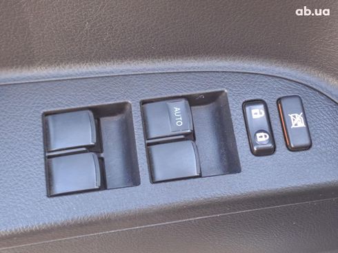 Toyota Highlander 2013 серый - фото 14