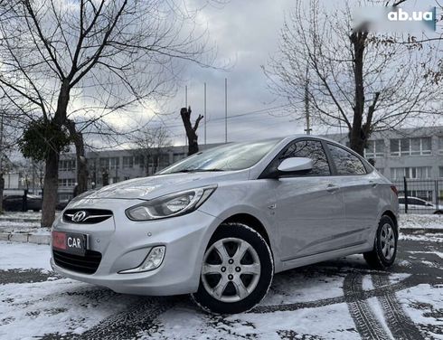 Hyundai Accent 2012 - фото 5