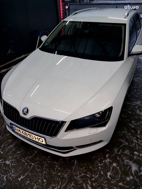 Skoda Superb 2016 белый - фото 3