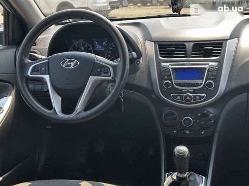 Hyundai Accent 2013 - фото 26