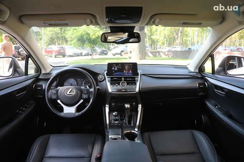 Lexus NX 2021 - фото 13