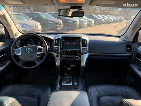 Toyota land cruiser 200 2015 черный - фото 40