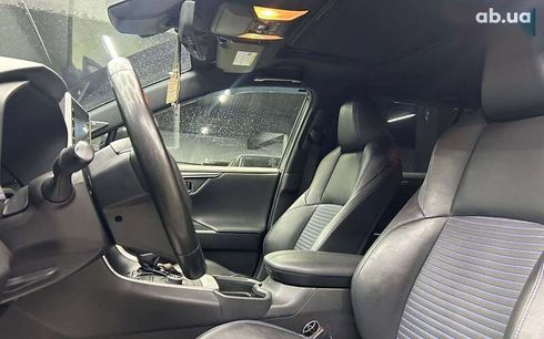 Toyota RAV4 2020 - фото 12