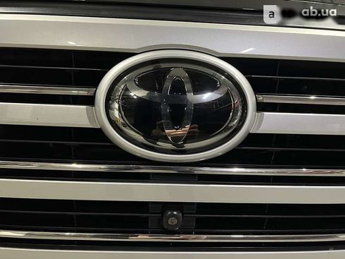 Toyota Land Cruiser 2021 - фото 13