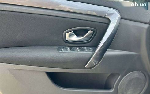 Renault Laguna 2011 - фото 7