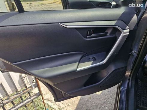 Toyota RAV4 2019 - фото 11