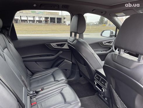 Audi Q7 2018 белый - фото 11