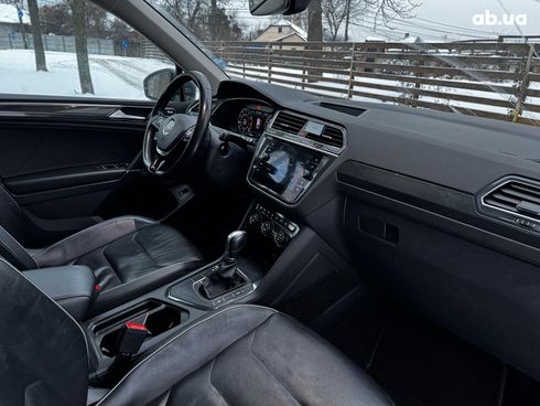 Volkswagen Tiguan 2017 серый - фото 39