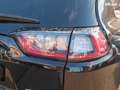 Jeep Cherokee 2019 черный - фото 8