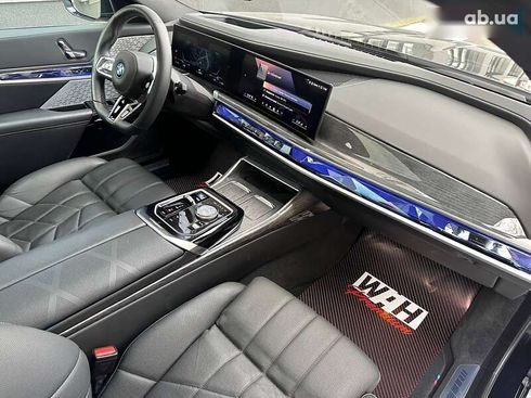BMW i7 2023 - фото 15