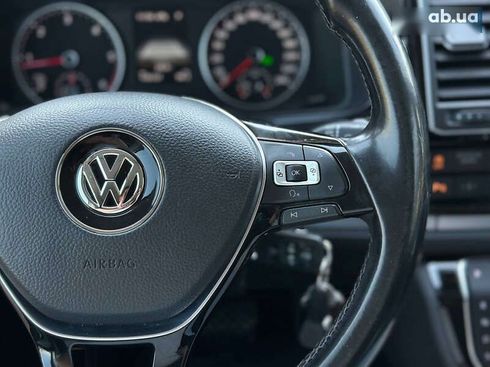 Volkswagen Multivan 2019 - фото 13
