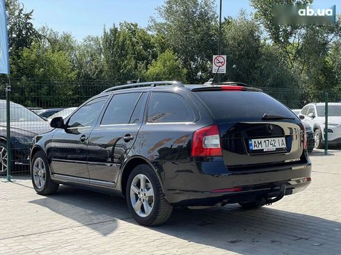 Skoda Octavia 2010 - фото 19