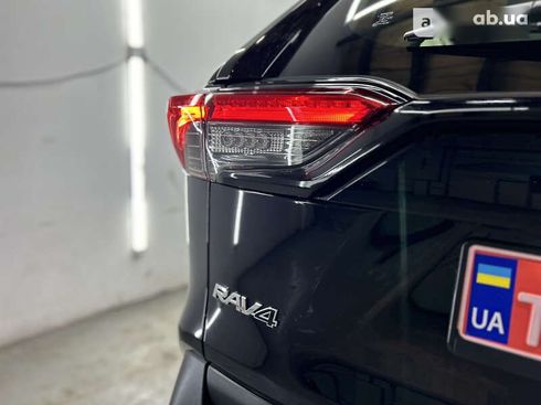 Toyota RAV4 2020 - фото 16
