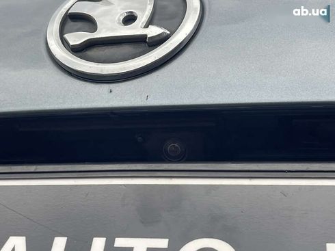 Skoda Octavia 2019 - фото 18