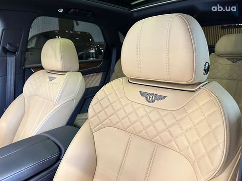 Bentley Bentayga 2018 - фото 30