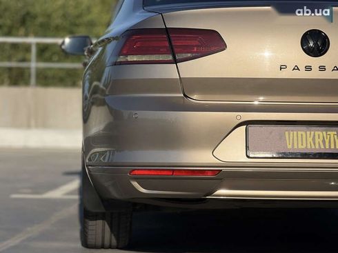 Volkswagen Passat 2016 - фото 18