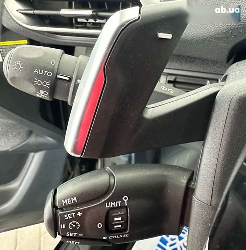 Peugeot 3008 2019 - фото 18