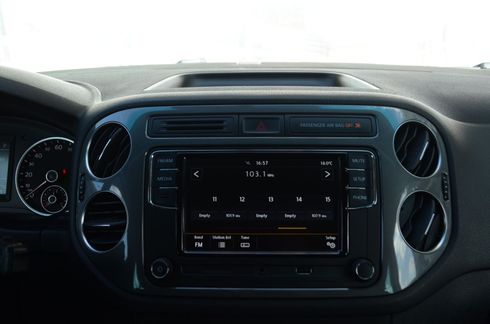Volkswagen Tiguan 2012 - фото 18