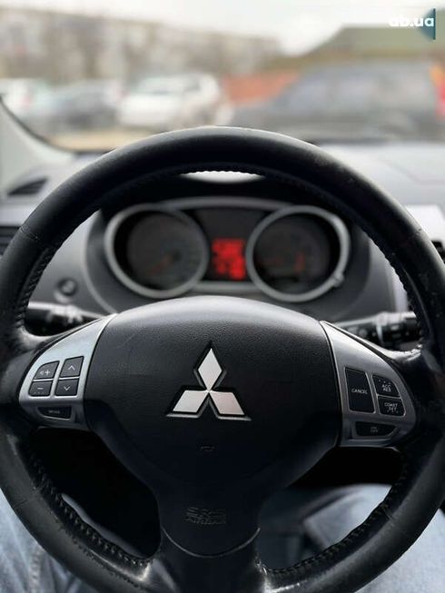 Mitsubishi Outlander XL 2008 - фото 19