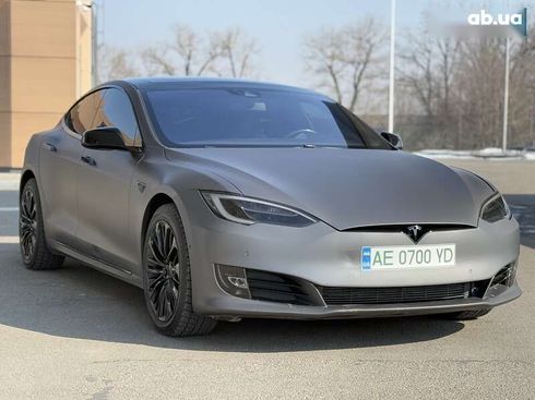 Tesla Model S 2016 - фото 17