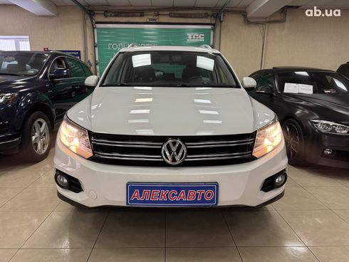 Volkswagen Tiguan 2013 белый - фото 2