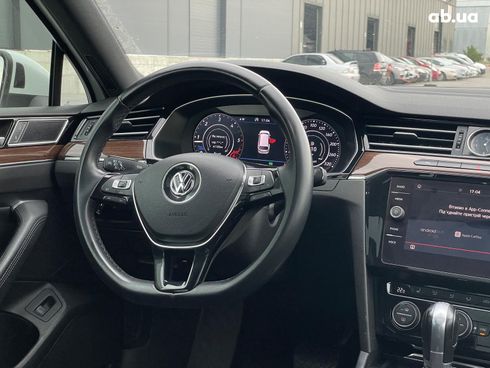 Volkswagen passat b8 2018 белый - фото 26