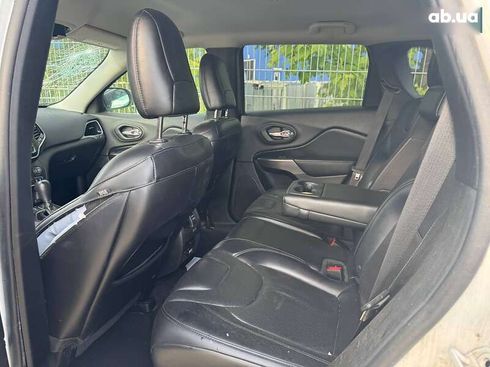 Jeep Cherokee 2018 - фото 16