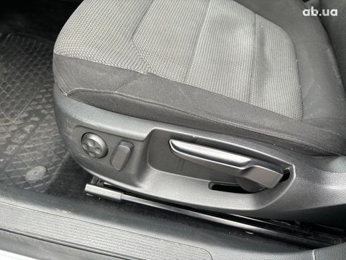 Volkswagen Passat 2012 серый - фото 13