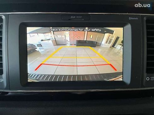 Kia Carnival 2017 - фото 16