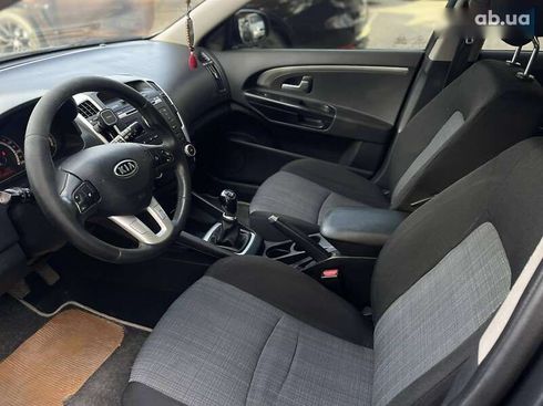 Kia Cee'd 2012 - фото 11