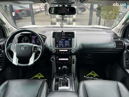 Toyota Land Cruiser Prado 2013 - фото 19