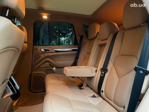 Porsche Cayenne 2017 черный - фото 26