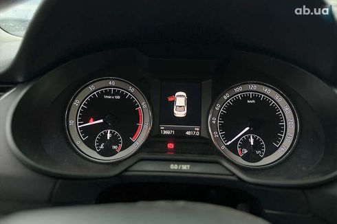 Skoda Octavia 2017 - фото 17