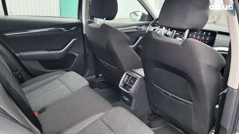 Skoda Octavia 2021 - фото 29