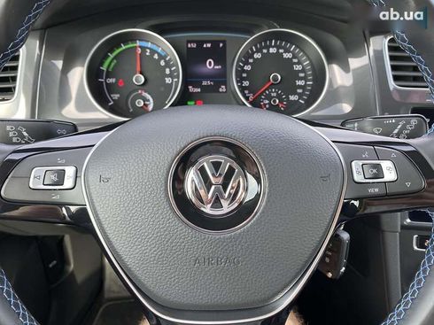 Volkswagen e-Golf 2019 - фото 21