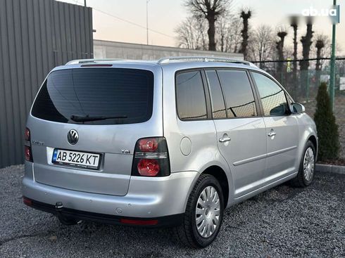 Volkswagen Touran 2008 - фото 12
