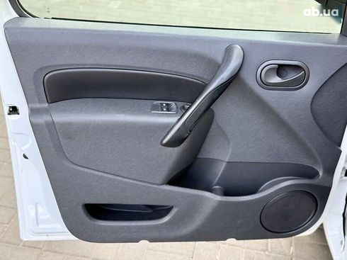 Renault Kangoo 2015 - фото 18