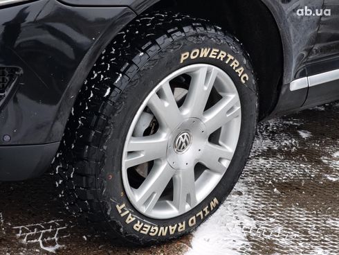Volkswagen Touareg 2007 черный - фото 7