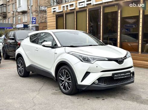 Toyota C-HR 2017 - фото 4