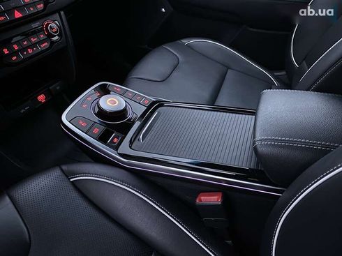 Kia Niro 2019 - фото 15