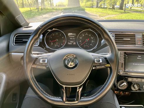 Volkswagen Jetta 2015 черный - фото 8