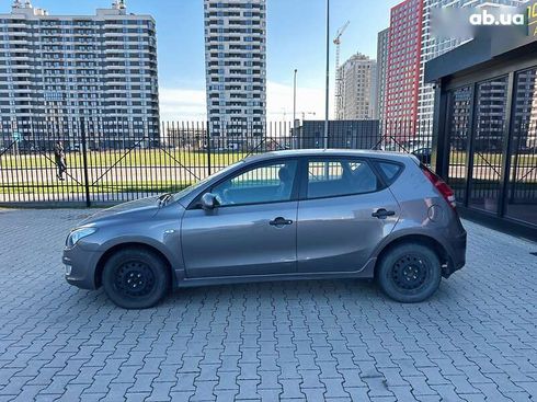 Hyundai i30 2011 - фото 4