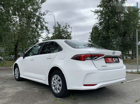Toyota Corolla 2020 - фото 17