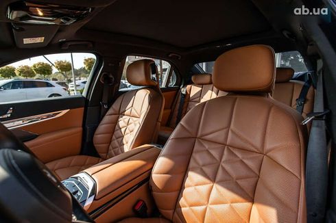 BMW i7 2024 - фото 10