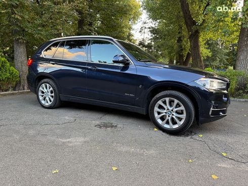 BMW X5 2018 синий - фото 5