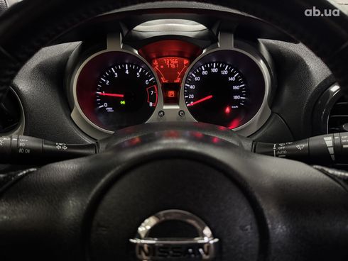 Nissan Juke 2012 вишневый - фото 12