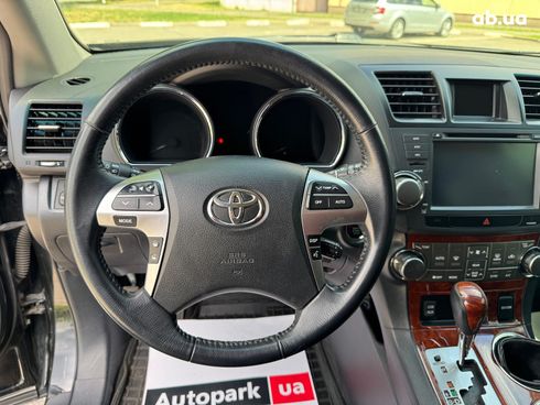 Toyota Highlander 2010 черный - фото 23