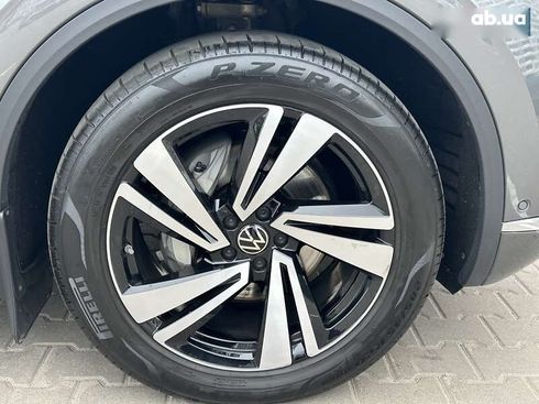 Volkswagen Touareg 2022 - фото 26