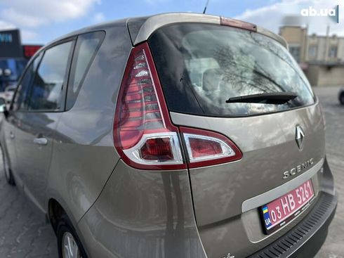 Renault Scenic 2011 - фото 22