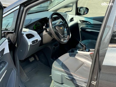 Chevrolet Bolt 2017 серый - фото 17